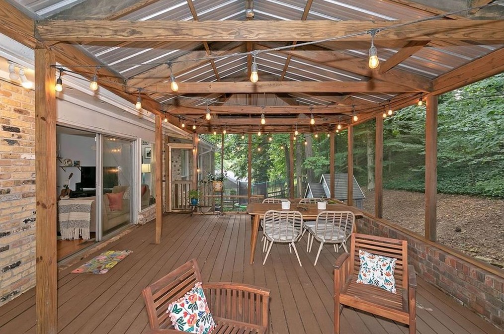 1082 Latham Rd, Decatur GA  30033-4213 exterior