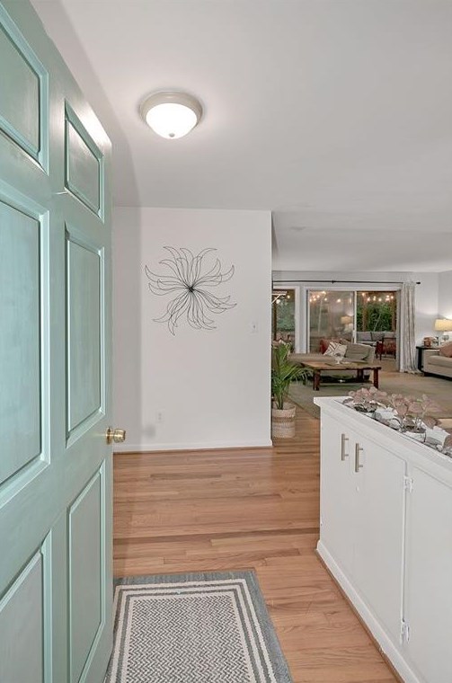 1082 Latham Rd, Decatur GA  30033-4213 exterior