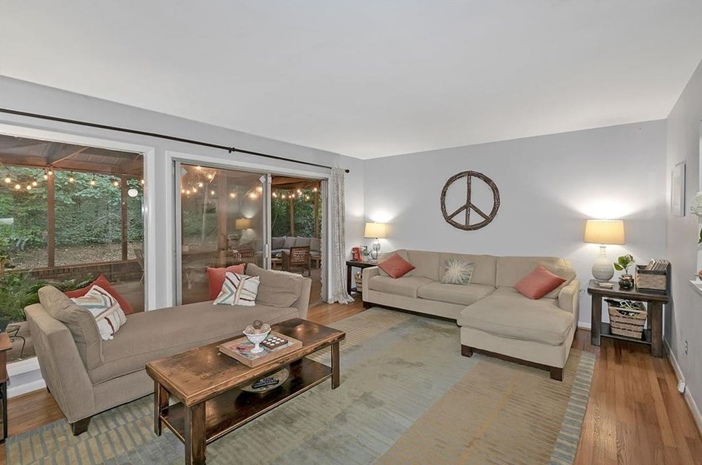 1082 Latham Rd, Decatur GA  30033-4213 exterior