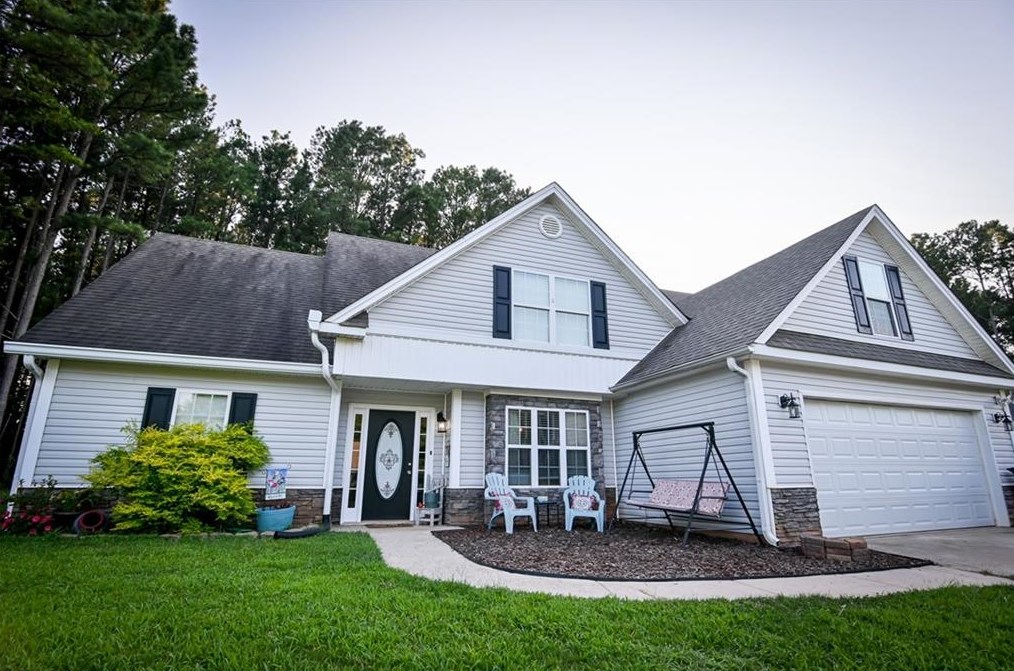 136 Laurel Ln, Social Circle, GA 30025