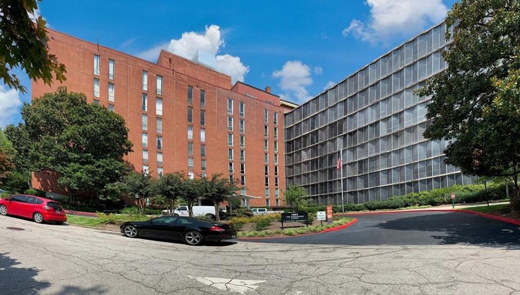 3060 Pharr Rd, Atlanta GA  30305 exterior