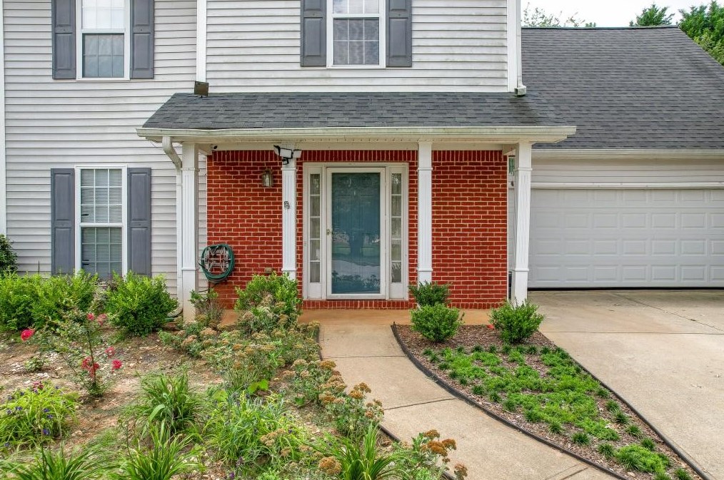 560 Windsor Brook Ln, Lawrenceville, GA 30045-3820
