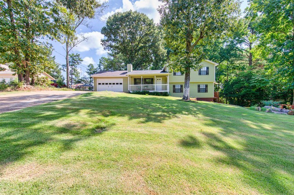 352 Kings Hill Ct, Lawrenceville, GA 30045-5150