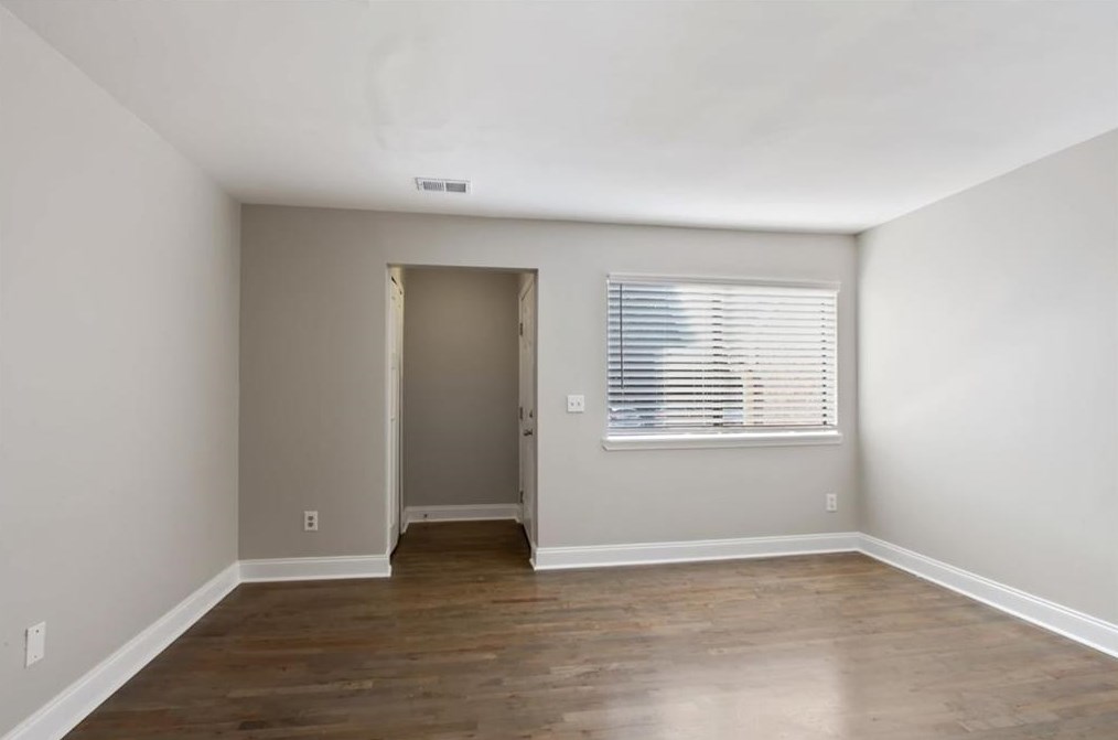 53 Country Place Ct, Alpharetta, GA 30005-4411