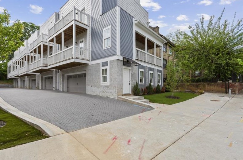 663 Boulevard Ne #3, Atlanta, GA 30308