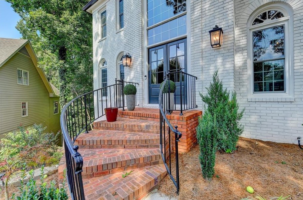 230 Red Hawk Trl, Alpharetta, GA 30022-6683