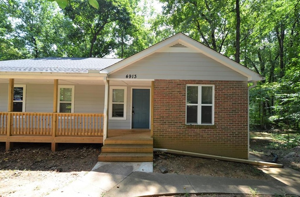 4913 Farmstead Ct Ne, Holly Springs, GA 30188
