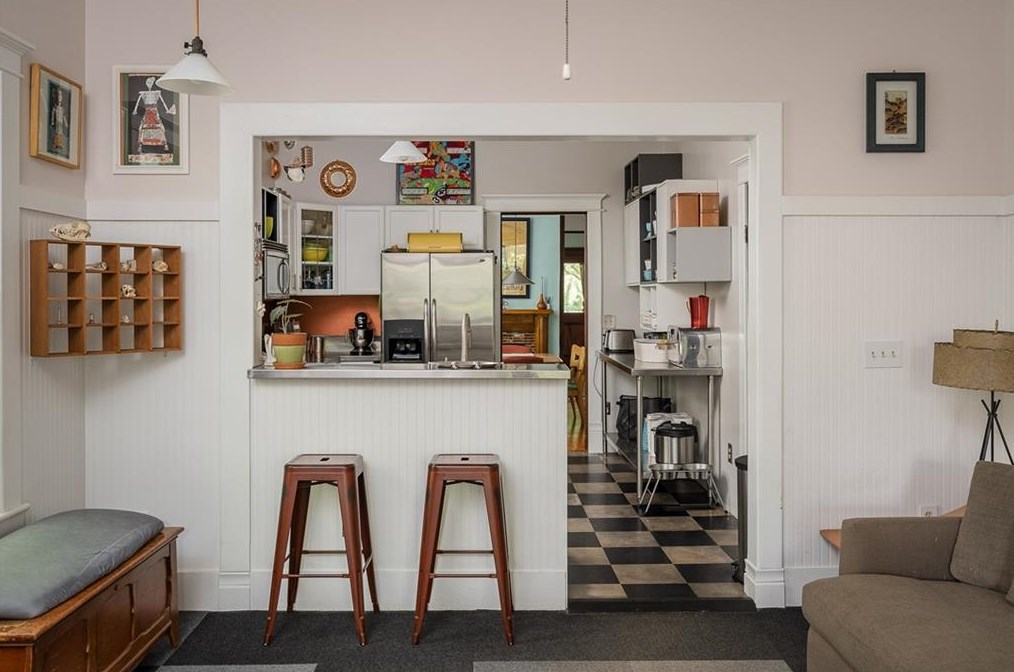 218 Evans Dr, Decatur GA  30030-3613 exterior