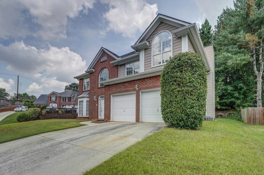 185 Pinion Ln, Alpharetta, GA 30005-4675