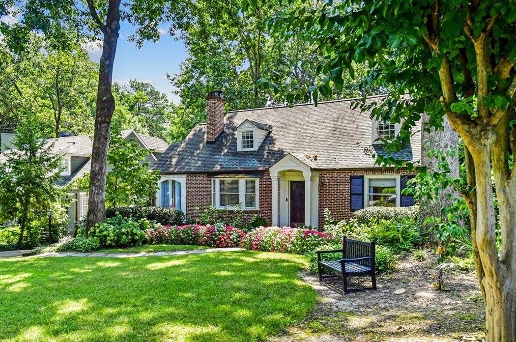 3129 Peachtree Dr, Atlanta, GA 30305-2751