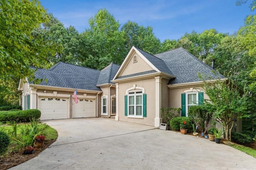 9540 Poplar Ct, Douglasville, GA 30135-1797