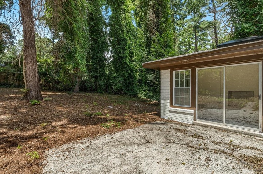 1895 Cindy Dr, Decatur GA  30032-5122 exterior