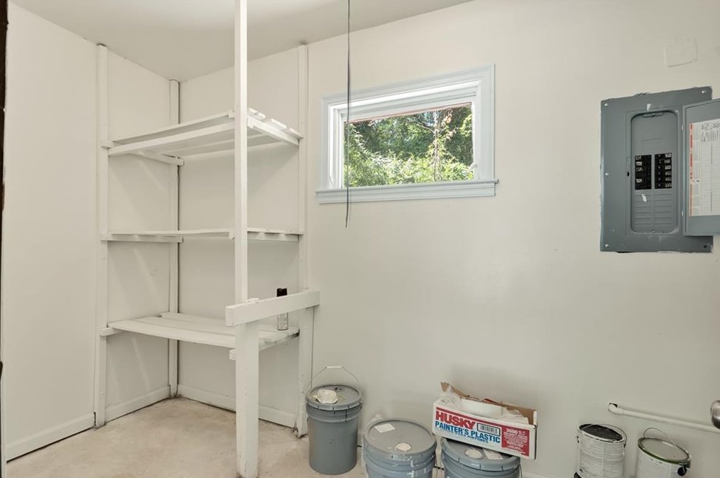 1895 Cindy Dr, Decatur GA  30032-5122 exterior