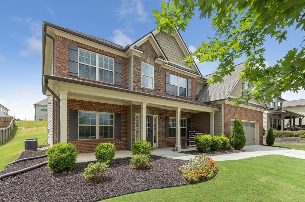 2547 Holden Spring Dr, Dacula, GA 30019-3801