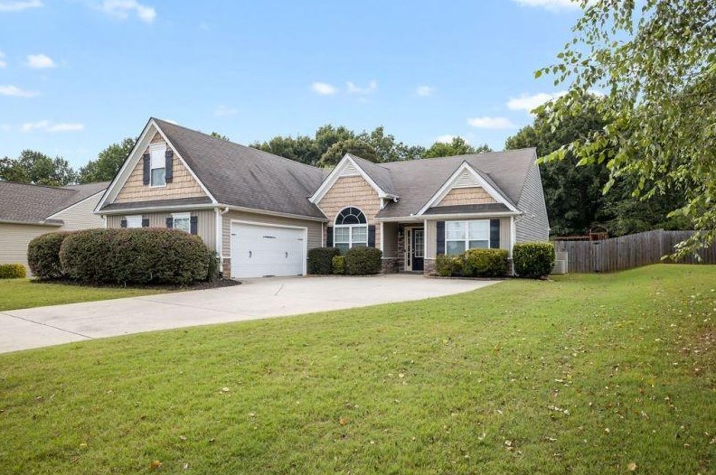 5633 Wooded Valley Way, Flowery Branch, GA 30542-6109