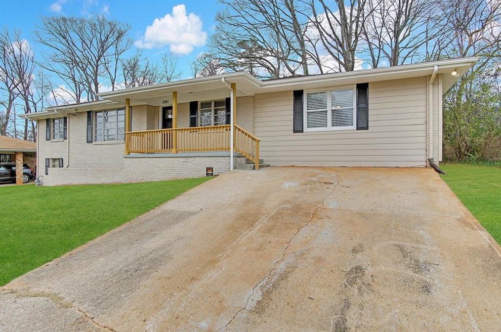 2881 Treadway Dr, Decatur, GA 30034