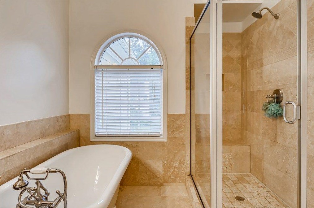 3000 Rosebrook Dr, Decatur GA  30033-3810 exterior