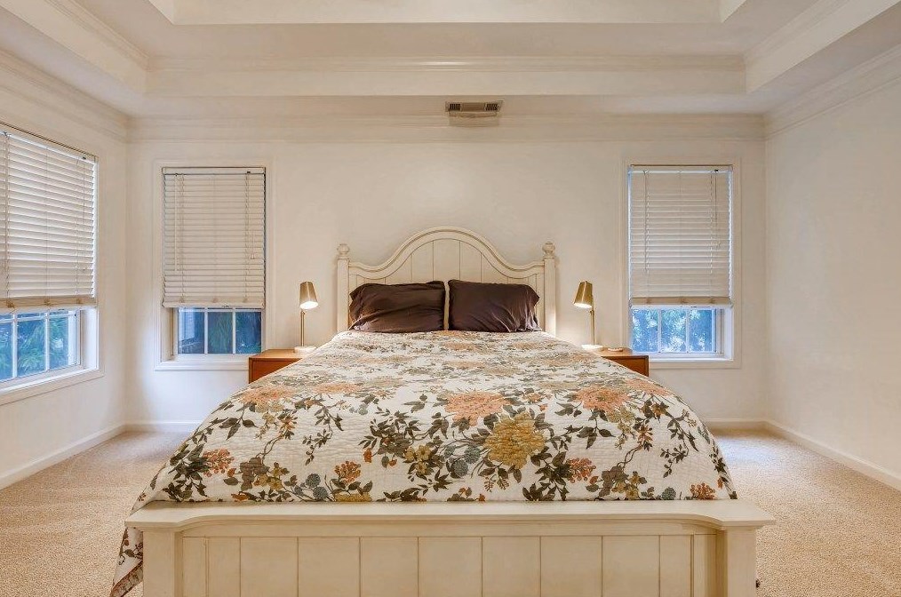 3000 Rosebrook Dr, Decatur GA  30033-3810 exterior