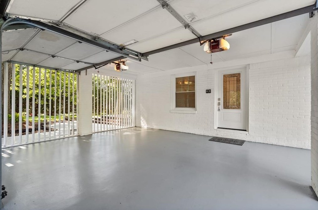 2069 Wilandrew Dr, Decatur GA  30033-0019 exterior