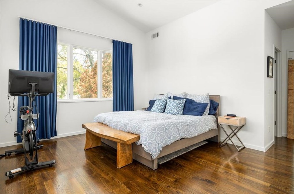 538 Lake Dr, Decatur GA  30030-3532 exterior