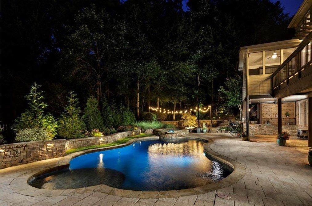 605 Barnesley Ln, Alpharetta, GA 30022-3774