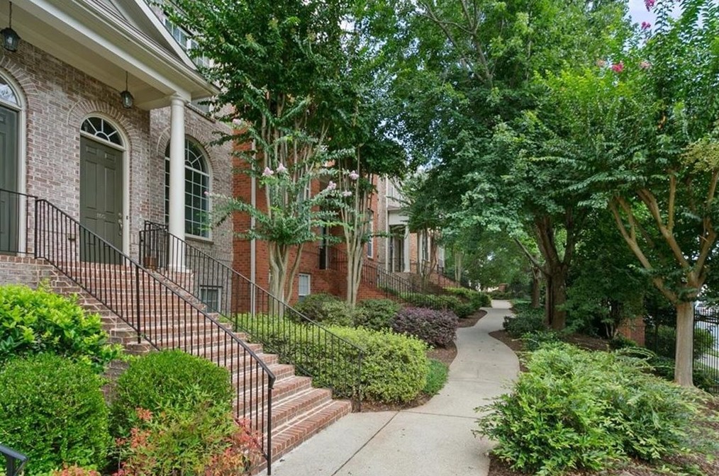 1123 Providence Pl, Decatur, GA 30033-3465