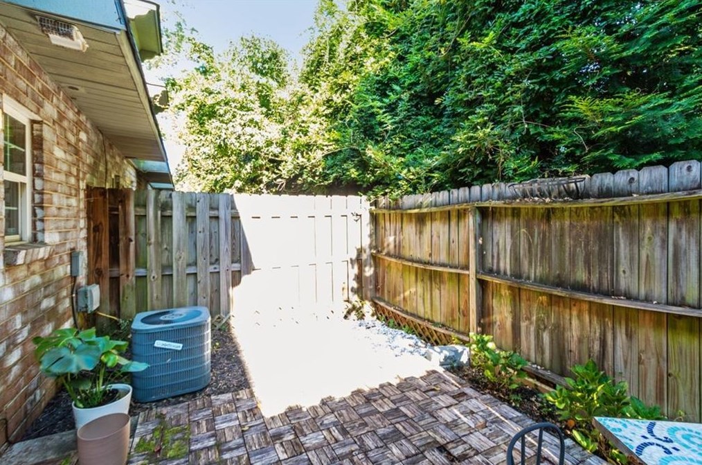 193 Rondak Cir, Smyrna GA  30080-4548 exterior