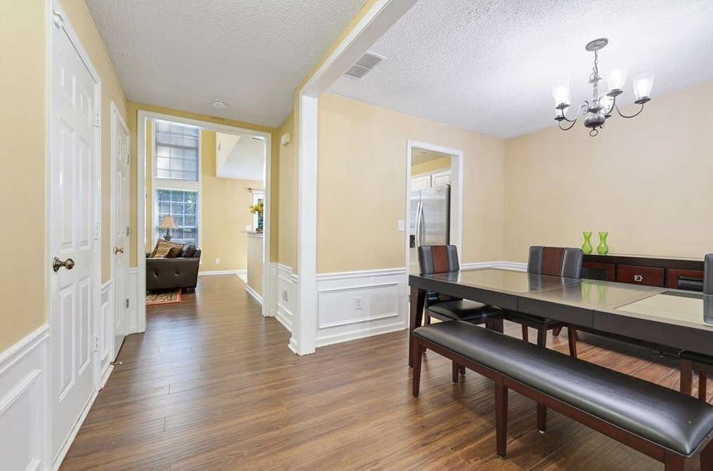 550 Arncliffe Ct, Alpharetta GA  30005-8994 exterior