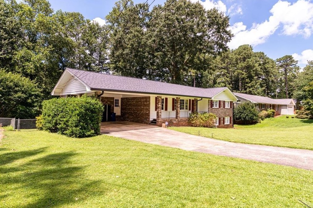 2832 Templar Knight Dr, Tucker, GA 30084