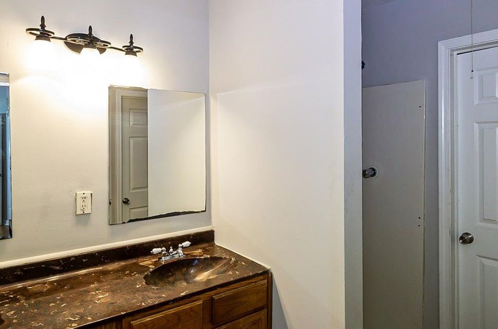 470 Morgan Pl, Decatur GA  30032-3250 exterior