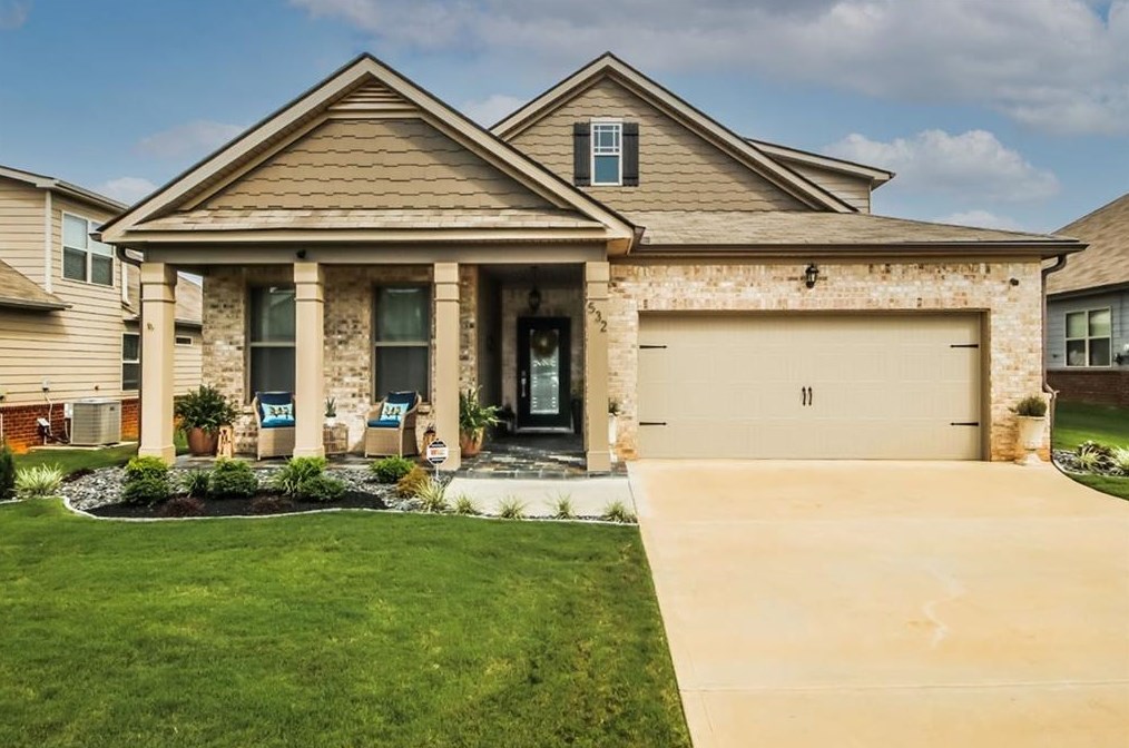 532 Carleton Pl, Locust Grove, GA 30248