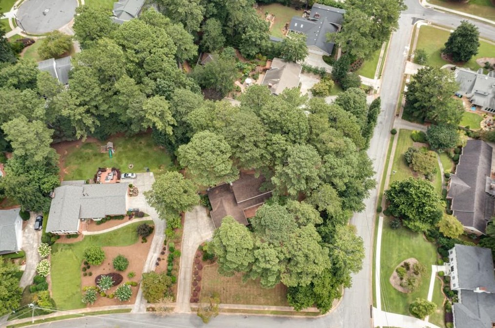3455 Waddeston Way, Atlanta GA  30319-2544 exterior
