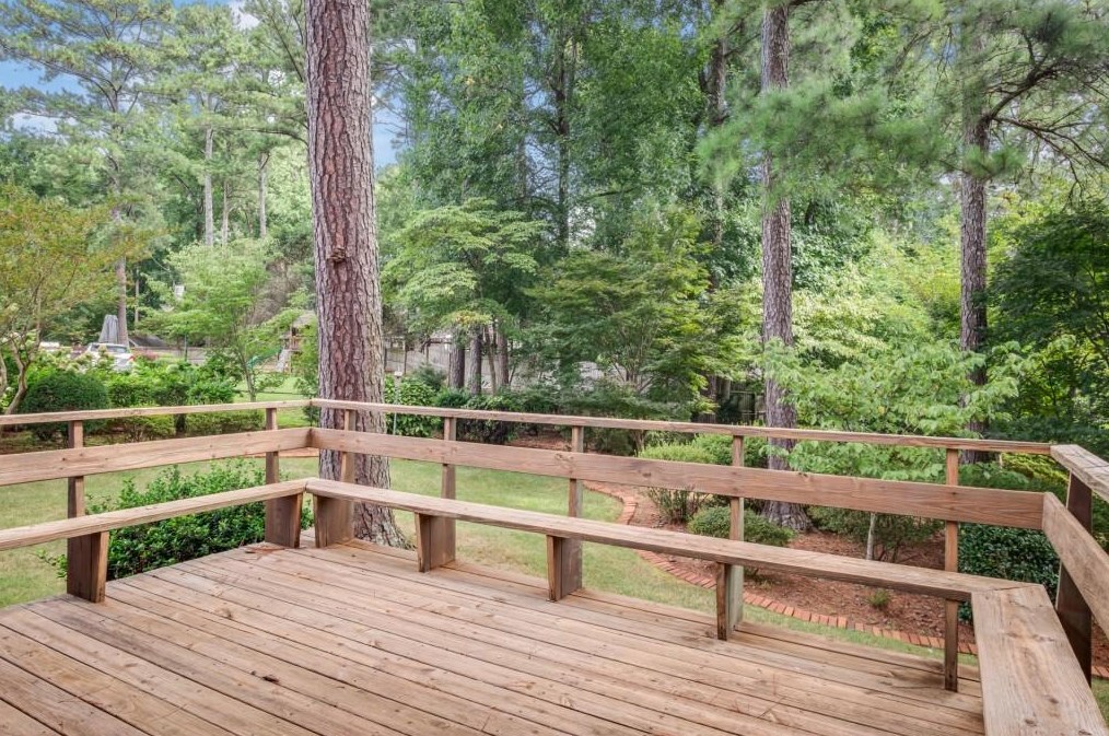 3455 Waddeston Way, Atlanta GA  30319-2544 exterior