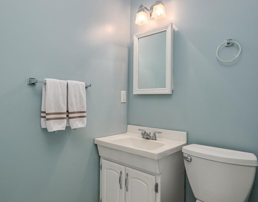 3455 Waddeston Way, Atlanta GA  30319-2544 exterior