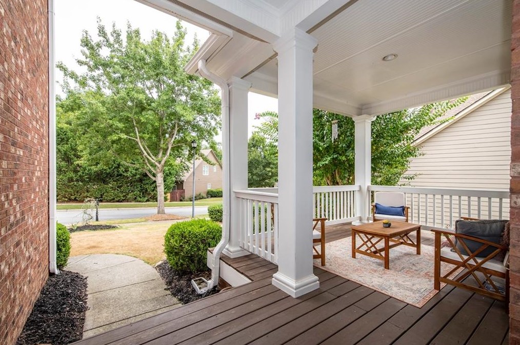 7918 Brass Lantern Dr, Flowery Branch GA  30542-7578 exterior