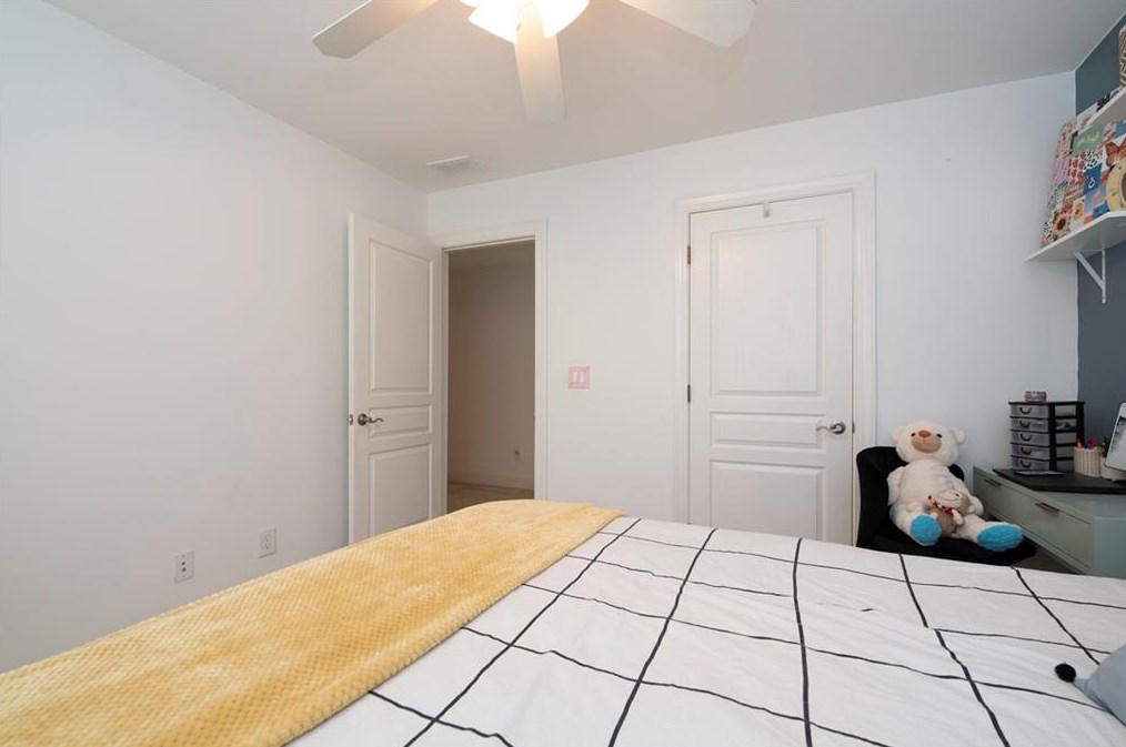 7918 Brass Lantern Dr, Flowery Branch GA  30542-7578 exterior