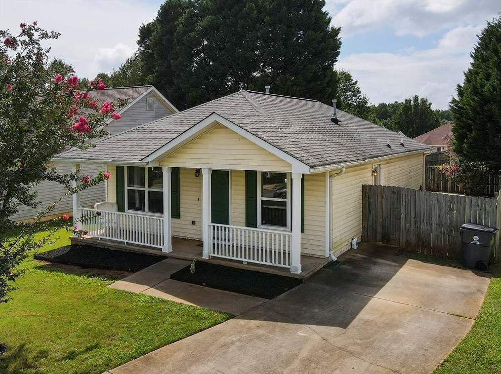 409 Tina Hely Ct, Stockbridge, GA 30281