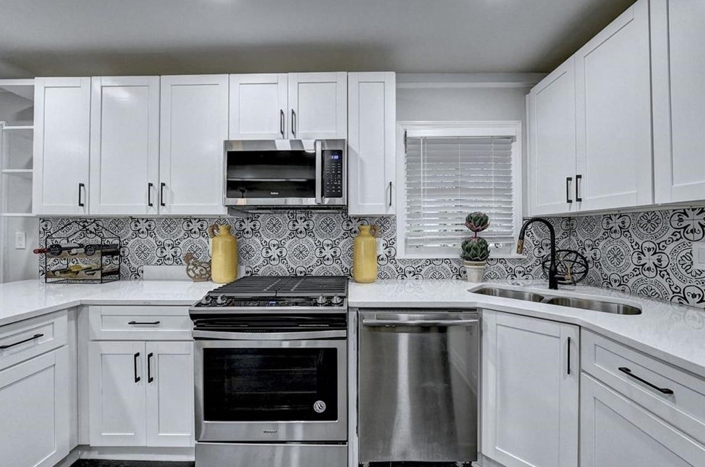 2808 Long Way, Decatur GA  30032-4226 exterior