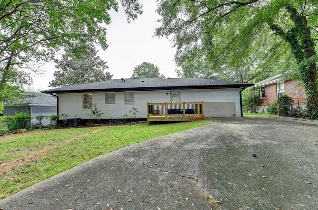 2808 Long Way, Decatur GA  30032-4226 exterior