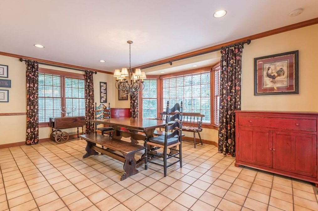 4610 Orkney Ln, Atlanta GA  30331-7440 exterior