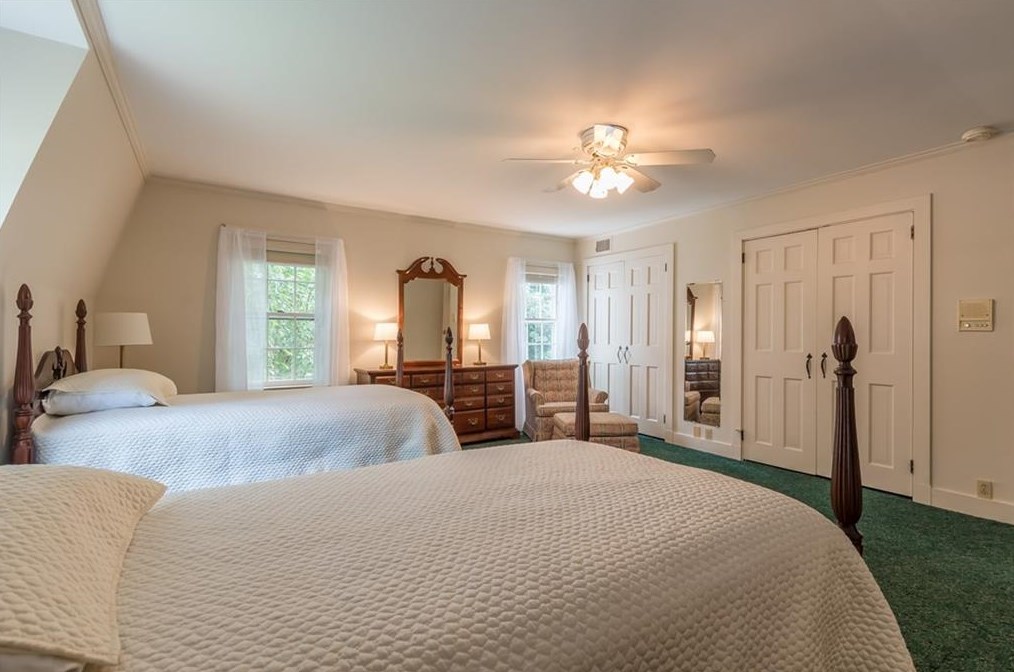 4610 Orkney Ln, Atlanta GA  30331-7440 exterior