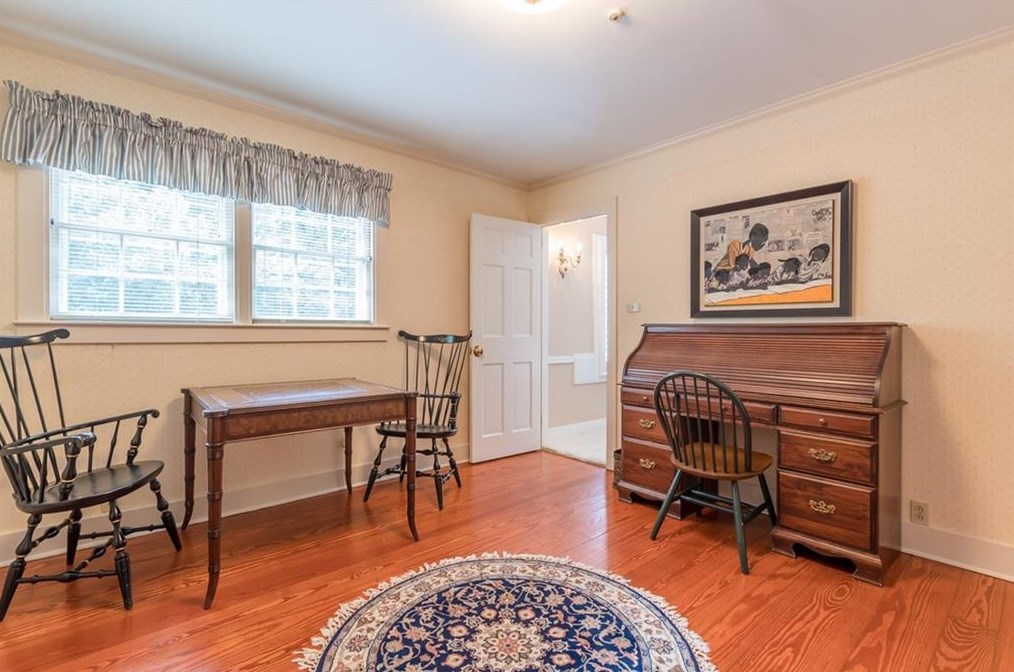 4610 Orkney Ln, Atlanta GA  30331-7440 exterior
