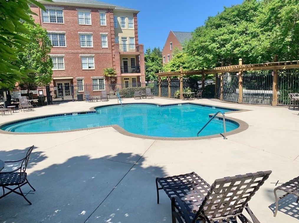 1735 Peachtree St, Atlanta GA  30309-7019 exterior