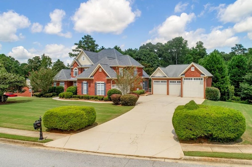 7430 Rolling Oaks Dr, Winston, GA 30187