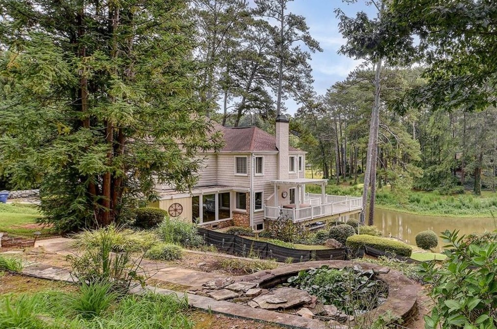 1530 Niskey Lake Trl, Atlanta GA  30331-6318 exterior