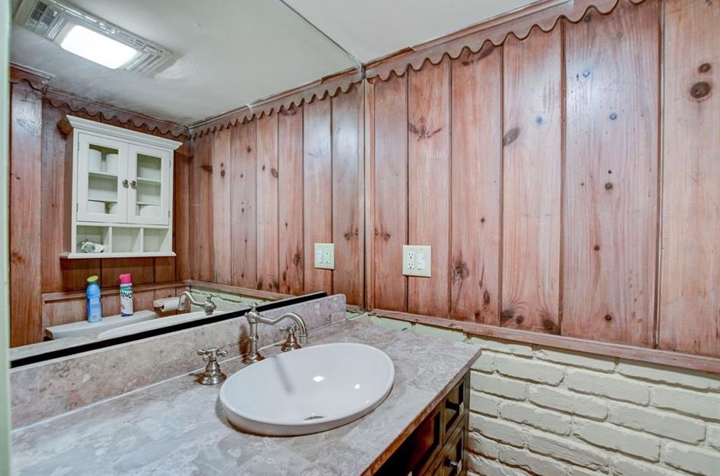 1530 Niskey Lake Trl, Atlanta GA  30331-6318 exterior