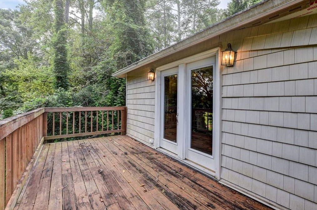 1530 Niskey Lake Trl, Atlanta GA  30331-6318 exterior