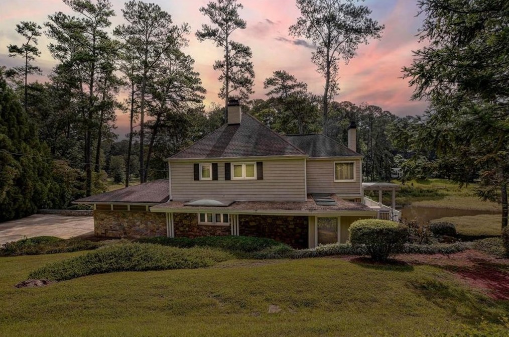1530 Niskey Lake Trl, Atlanta GA  30331-6318 exterior