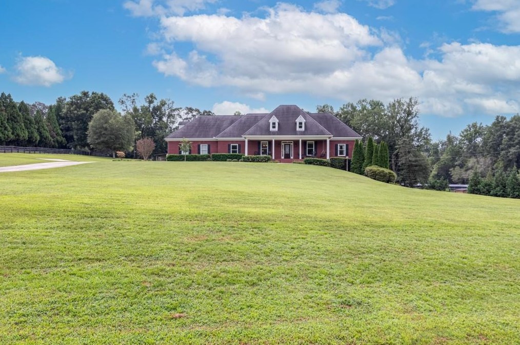 799 Marshall Clark Rd, Hoschton, GA 30548-2887