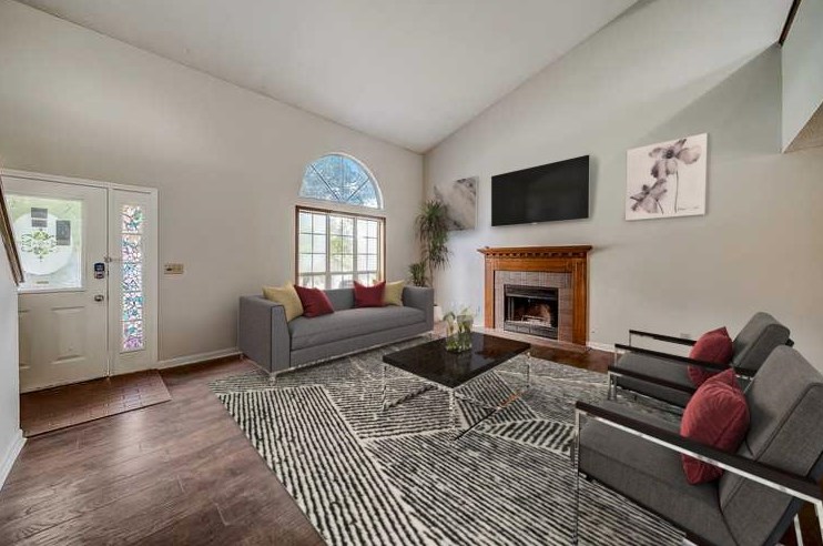 1971 Hollywood Dr, Lawrenceville, GA 30044-3815
